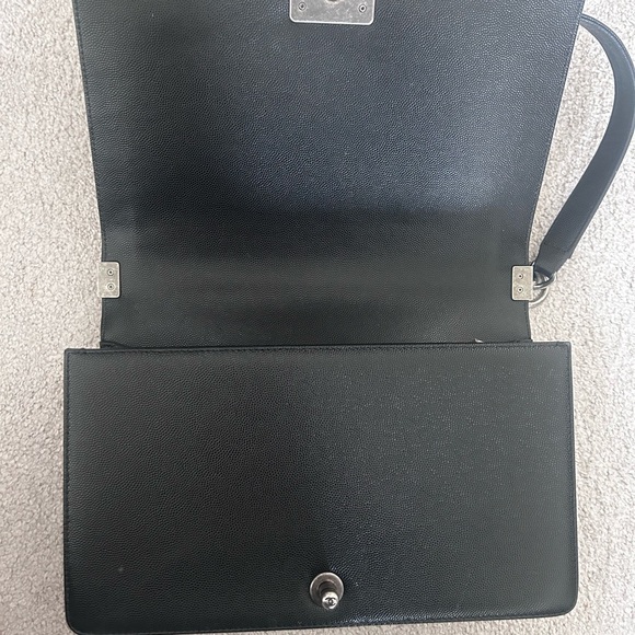 Chanel Caviar New Medium Boy Bag - Picture 7 of 16